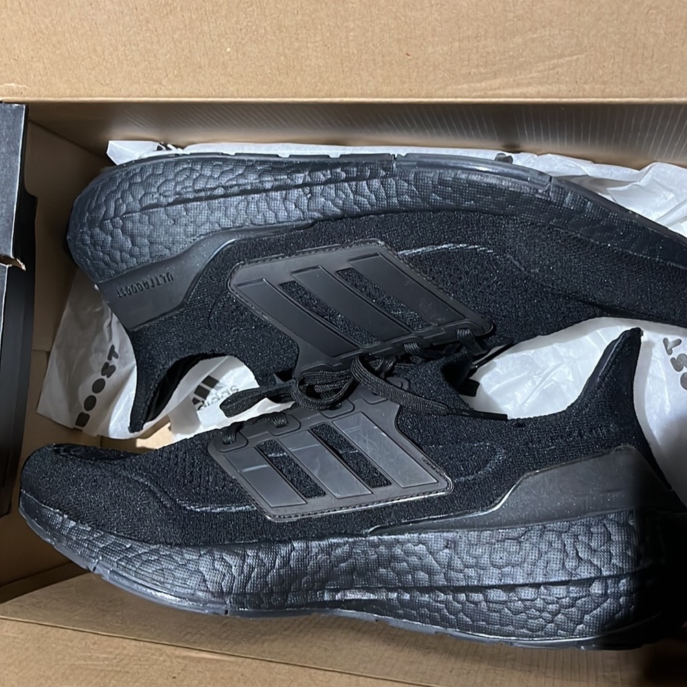 Triple Black Adidas Ultraboost 21